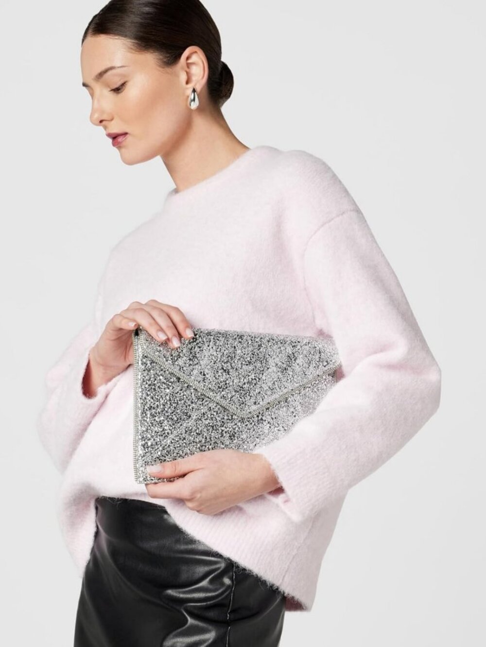 Chic Leo Envelope Clutch - Stylish Evening Bag, Perfect for Parties & Events - Picture 2 of 7